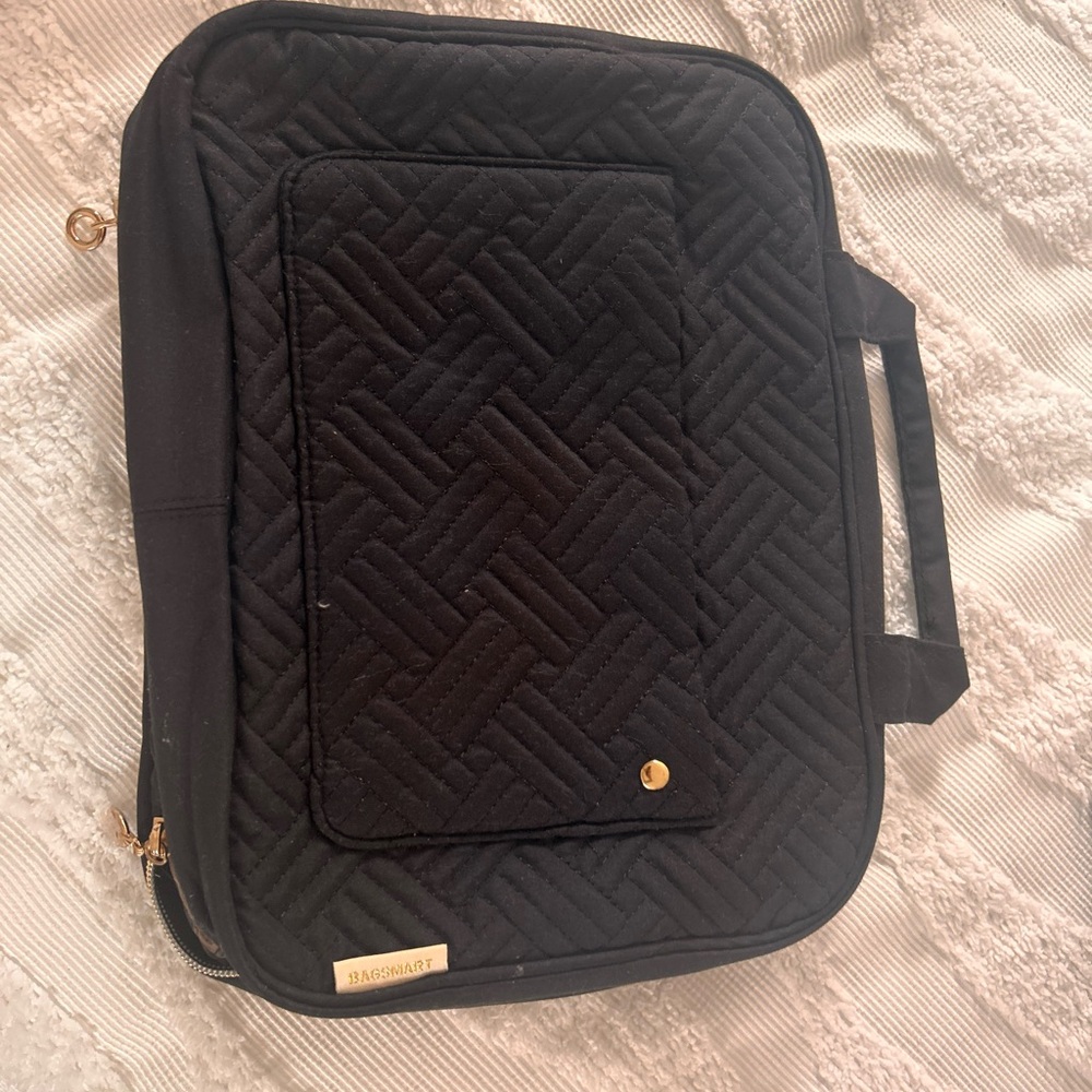 Amazon Black Quilted Cosmetic Travel Organizer Bag